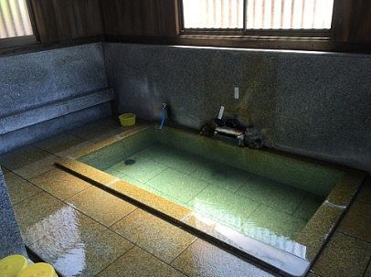 上寺湯の浴場の様子