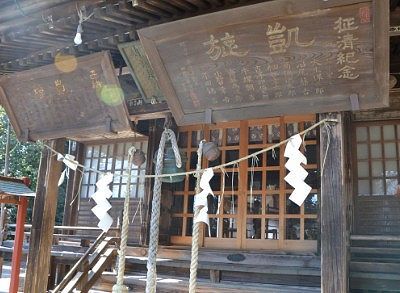 瀧尾神社拝殿