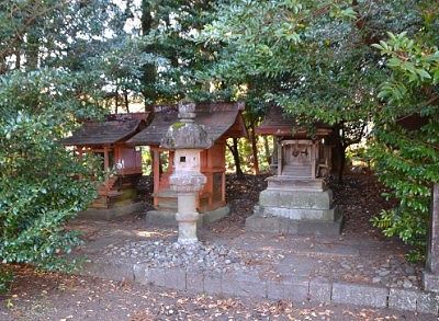 瀧尾神社の末社