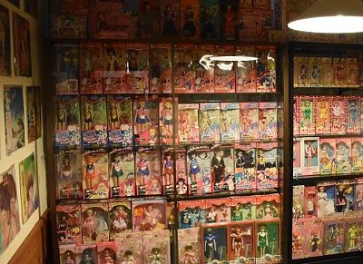 女の子の人形物のギャラリー室