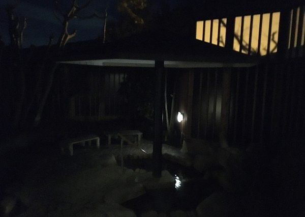 夜の露天風呂