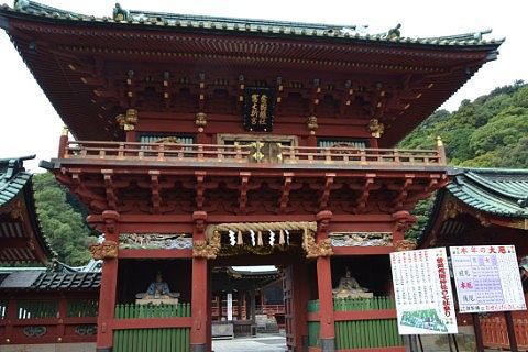 神戸神社・浅間神社の楼門